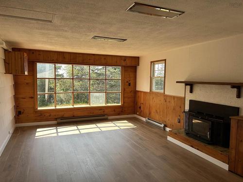 7532 Highwy 3, Upper Woods Harbour, NS - Indoor With Fireplace