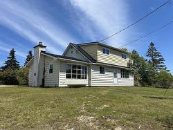 7532 Highwy 3 Upper Woods Harbour, NS B0W 2E0
