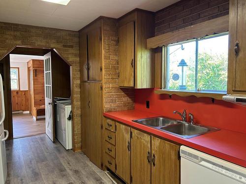 7532 Highwy 3, Upper Woods Harbour, NS - Indoor Photo Showing Kitchen With Double Sink
