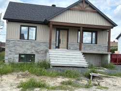 890 Rue du Campanile Drummondville, QC J2B 8W7