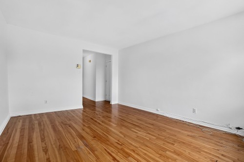 Living Room - 11809 Rue Alexandre-Lacoste, Montréal (Ahuntsic-Cartierville), QC - Indoor Photo Showing Other Room