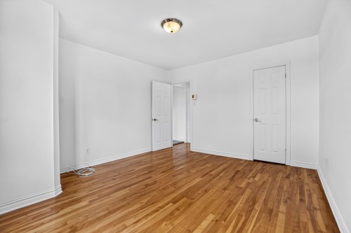 Master Bedroom - 11809 Rue Alexandre-Lacoste, Montréal (Ahuntsic-Cartierville), QC - Indoor Photo Showing Other Room