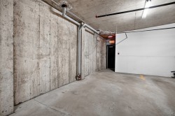 Garage - 