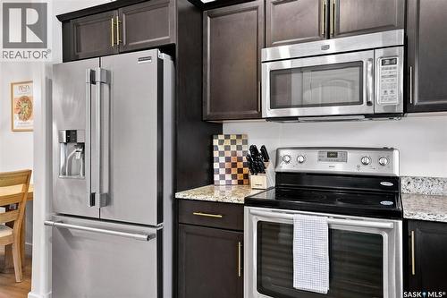 1410 Coy Avenue, Saskatoon, SK - Indoor Photo Showing Kitchen With Stainless Steel Kitchen