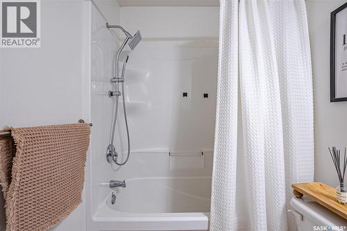 1410 Coy Avenue, Saskatoon, SK - Indoor Photo Showing Bathroom