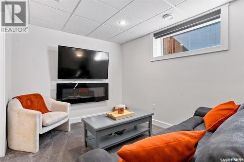1410 Coy Avenue, Saskatoon, SK - Indoor Photo Showing Living Room