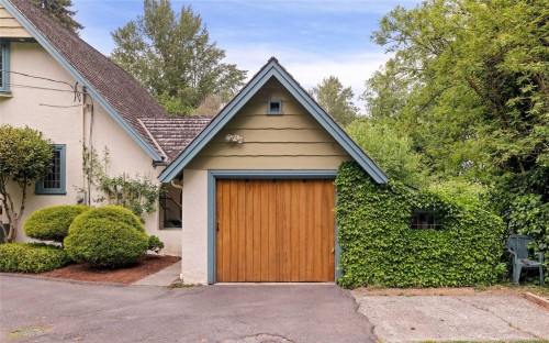 2889 Philip St, Duncan, BC 