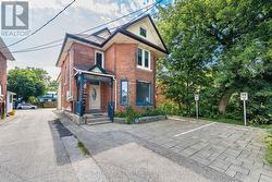100 ESSA ROAD  Barrie, ON L4N 3K7