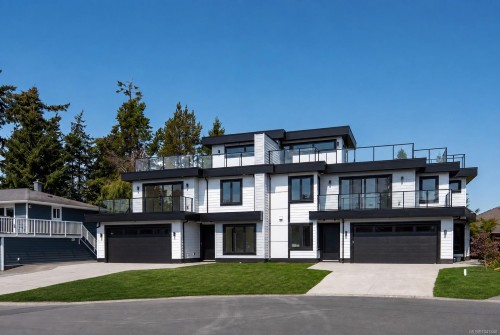 2292 Gail Pl, Sidney, BC - Outdoor With Facade