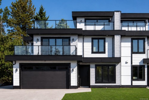 2292 Gail Pl, Sidney, BC - Outdoor With Facade