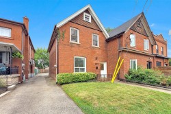 372 St Johns Road Toronto, ON M6S 2K8