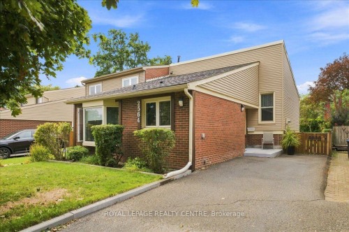 2564 Mainroyal Street, Mississauga, ON 