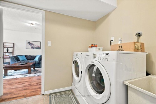 2564 Mainroyal Street, Mississauga, ON 