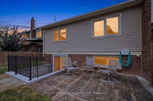 2564 Mainroyal Street, Mississauga, ON 