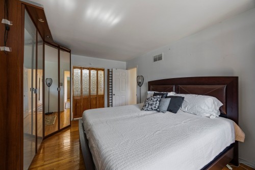 Chambre à coucher principale - 12789 Rue Clearview, Montréal (Pierrefonds-Roxboro), QC - Indoor Photo Showing Bedroom