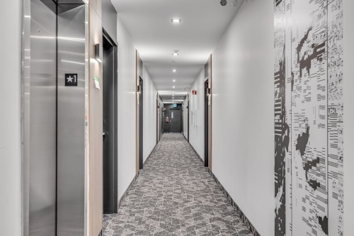 Passageway - 205-1620 Rue Mozart, Lévis (Desjardins), QC - Indoor
