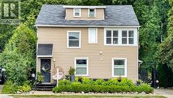 39 PARK Street E  Dundas, ON L9H 1C9