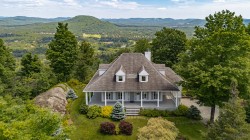30 Imp. de l'Aigle  Mont-Tremblant, QC J8E 2G2