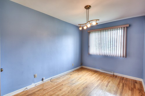 Chambre à coucher - 854  - 856 Av. De Dorset, Laval (Chomedey), QC - Indoor Photo Showing Other Room