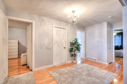 Intérieur - 854  - 856 Av. De Dorset, Laval (Chomedey), QC - Indoor Photo Showing Other Room
