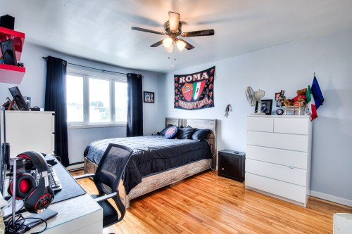Chambre à coucher - 854  - 856 Av. De Dorset, Laval (Chomedey), QC - Indoor Photo Showing Bedroom