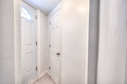 Entrée extérieure - 854  - 856 Av. De Dorset, Laval (Chomedey), QC - Indoor Photo Showing Other Room