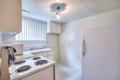 Cuisine - 854  - 856 Av. De Dorset, Laval (Chomedey), QC - Indoor Photo Showing Kitchen