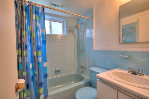 Salle de bains - 854  - 856 Av. De Dorset, Laval (Chomedey), QC - Indoor Photo Showing Bathroom