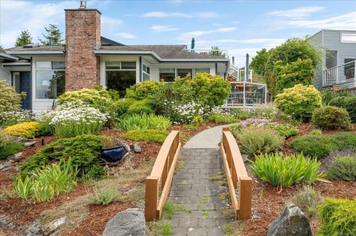 6223 Icarus Dr, Nanaimo, BC 