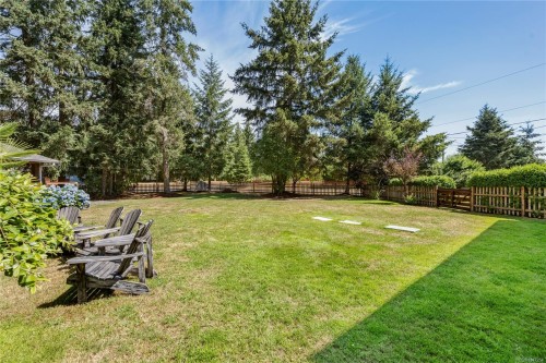 2071 Saras Way, Nanaimo, BC 