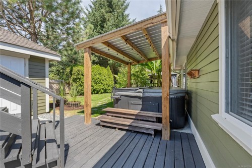 2071 Saras Way, Nanaimo, BC 