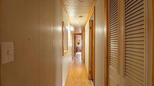 4956 Burns Avenue, Canal Flats, BC 