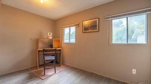 4956 Burns Avenue, Canal Flats, BC 