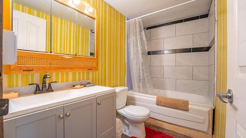 4956 Burns Avenue, Canal Flats, BC 