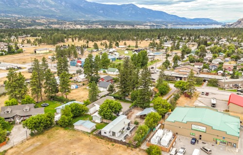 4956 Burns Avenue, Canal Flats, BC 