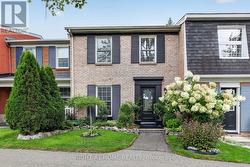 192 MONTEREY DRIVE  Ottawa, ON K2H 7A8