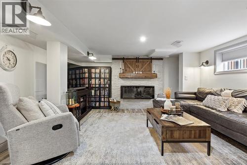 2079 Verdun, Windsor, ON - Indoor Photo Showing Living Room With Fireplace