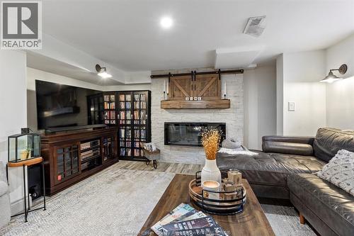 2079 Verdun, Windsor, ON - Indoor Photo Showing Living Room With Fireplace