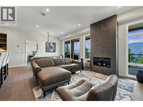 9652 Benchland Drive Unit# 307  Lake Country, BC V4V 0C4