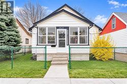1621 College AVENUE Windsor, ON N9B 1M2