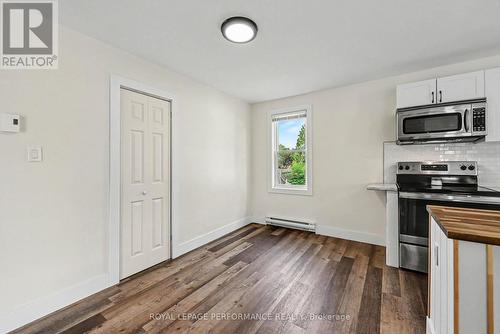 1008 Second Street E, Cornwall, ON - Indoor Photo Showing Kitchen