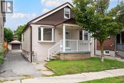 218 GLEDHILL AVENUE Toronto, ON M4C 5L1