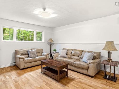 47 Stone Mount Drive, Lower Sackville, NS - Indoor Photo Showing Living Room