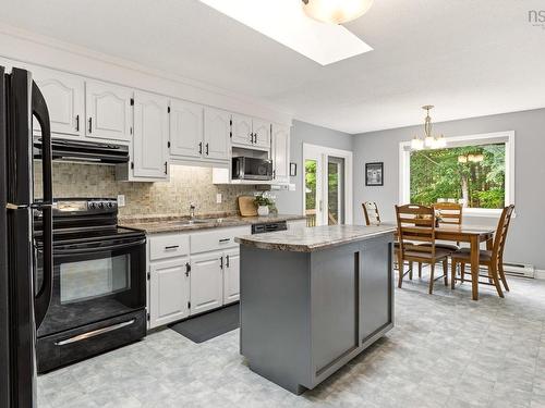 47 Stone Mount Drive, Lower Sackville, NS - Indoor Photo Showing Kitchen With Double Sink