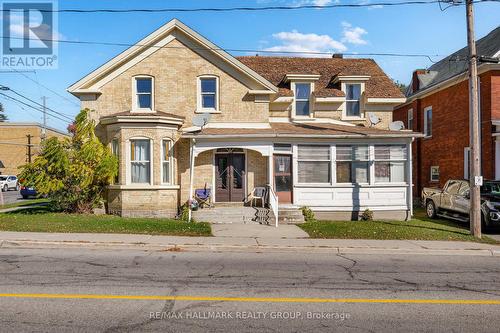 3 - 15 ELMSLEY STREET N , Smiths Falls, Ontario K7A 2G4 2