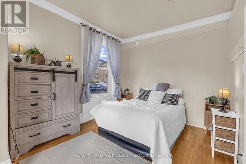 3 - 15 ELMSLEY STREET N , Smiths Falls, Ontario K7A 2G4 5
