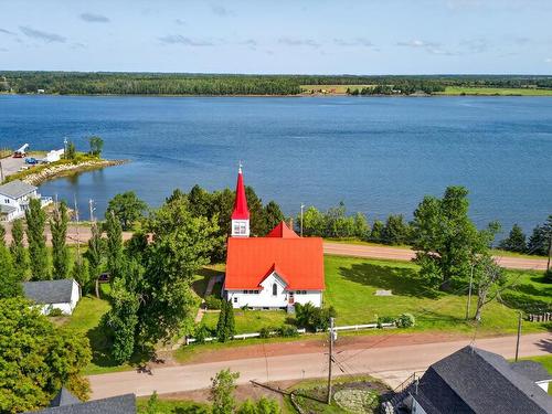 13968 Highway 6, Wallace, NS 