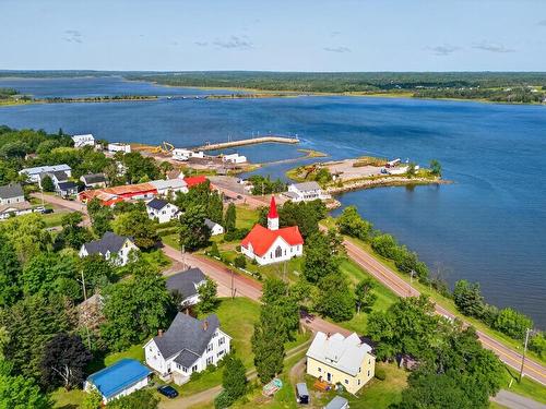 13968 Highway 6, Wallace, NS 