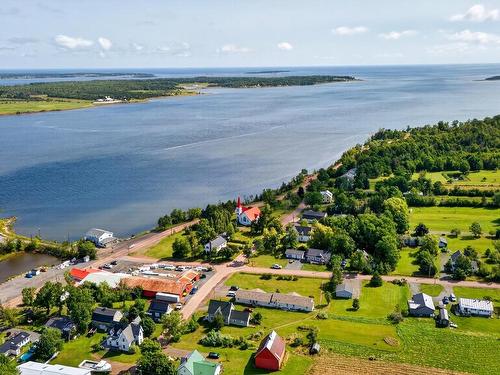 13968 Highway 6, Wallace, NS 