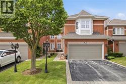 2145 COUNTRY CLUB Drive Unit# 7  Burlington, ON L7M 4E1